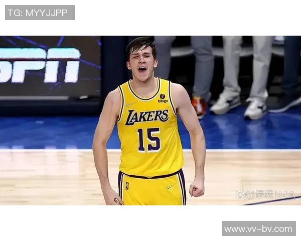 里夫斯谈第三节表现不佳强调需提升能量以改善球队状态